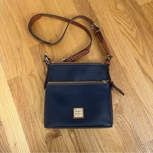 Dooney & Bourke navy letter carrier crossbody